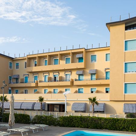 Hotel Stella Marina Marina di Cecina Exterior photo