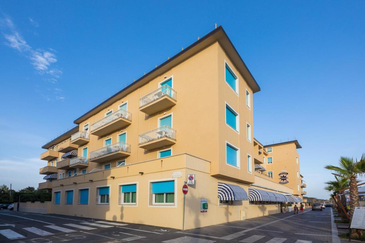 Hotel Stella Marina Marina di Cecina Exterior photo