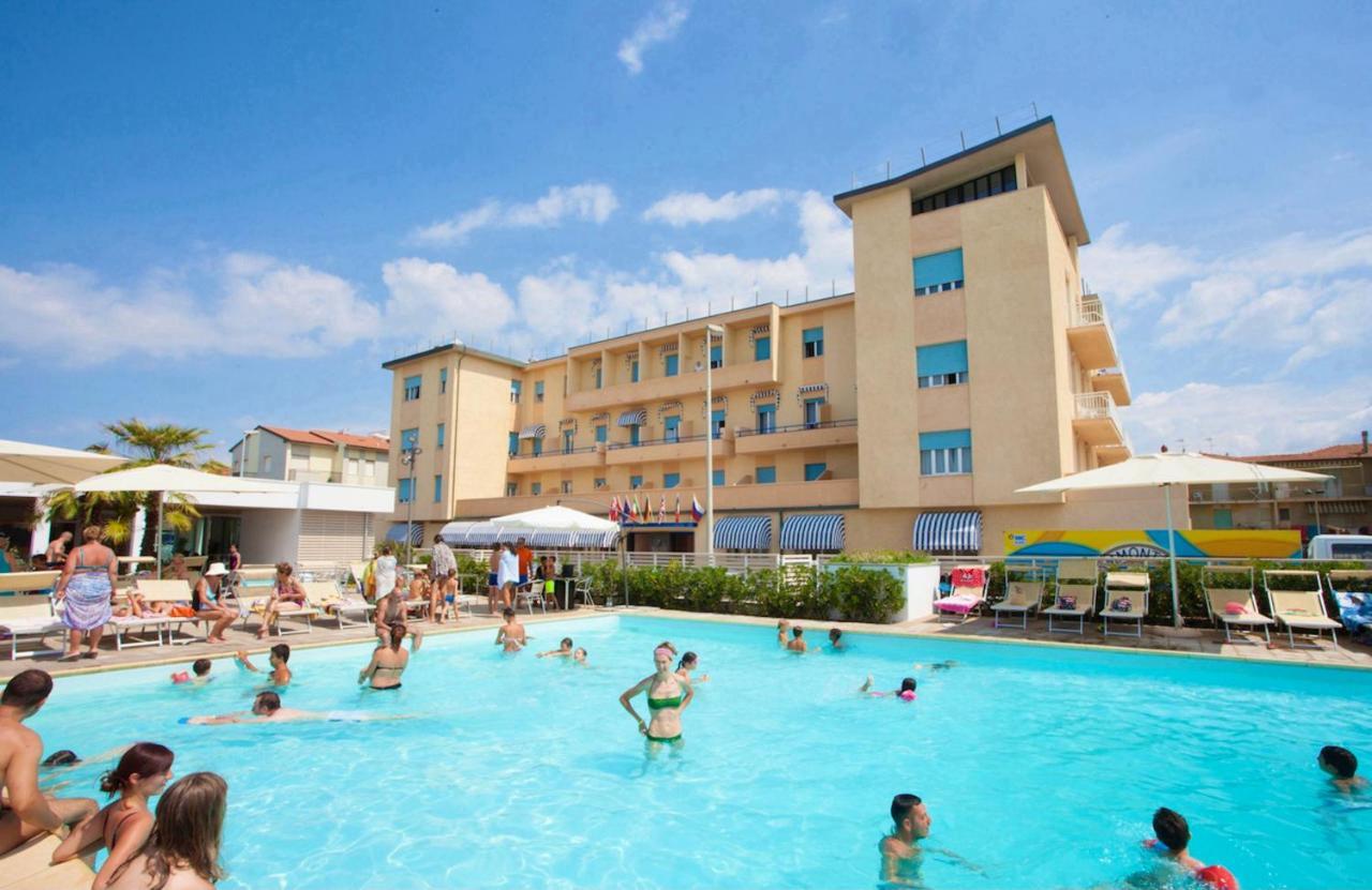 Hotel Stella Marina Marina di Cecina Exterior photo