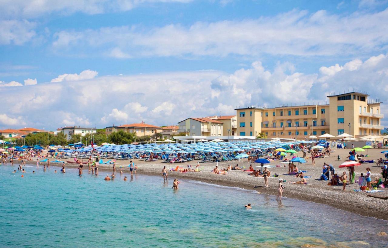 Hotel Stella Marina Marina di Cecina Exterior photo