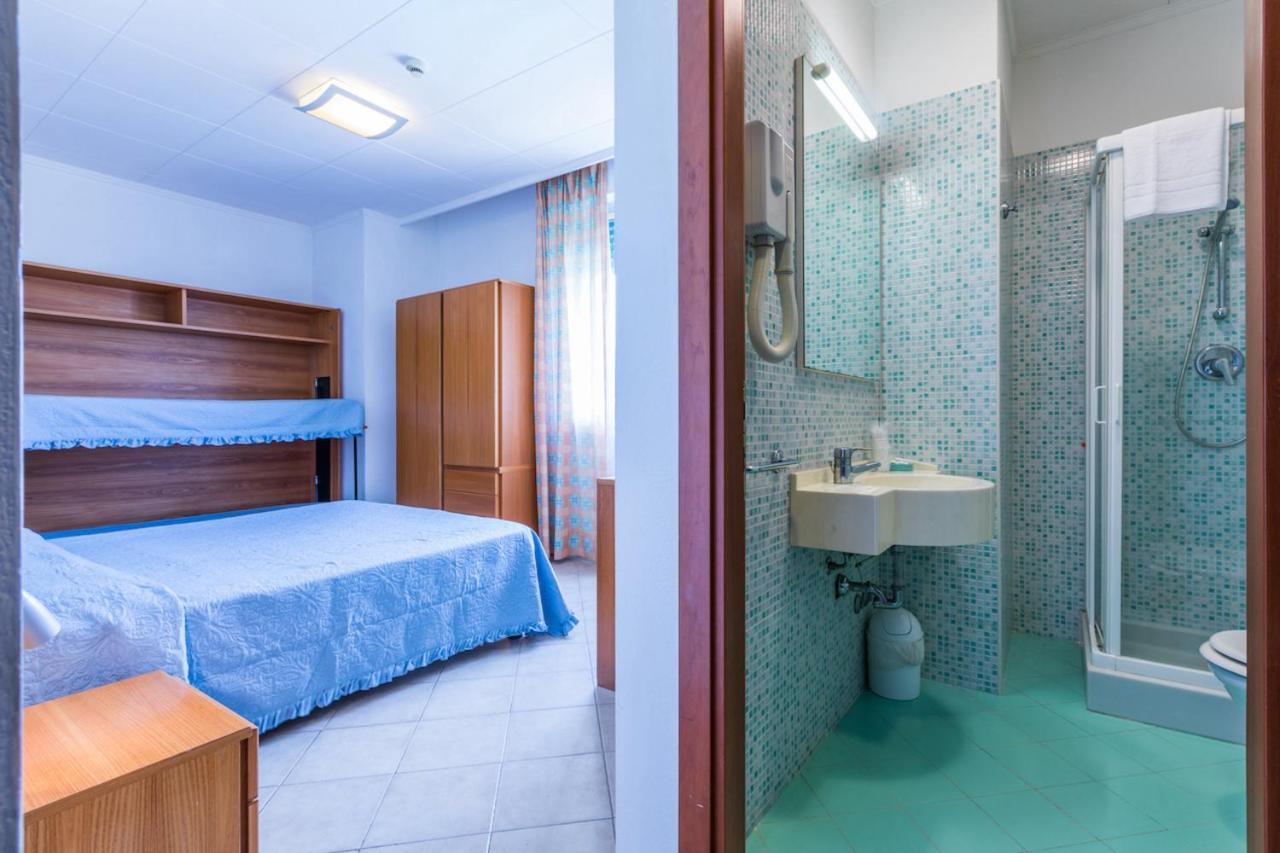 Hotel Stella Marina Marina di Cecina Exterior photo