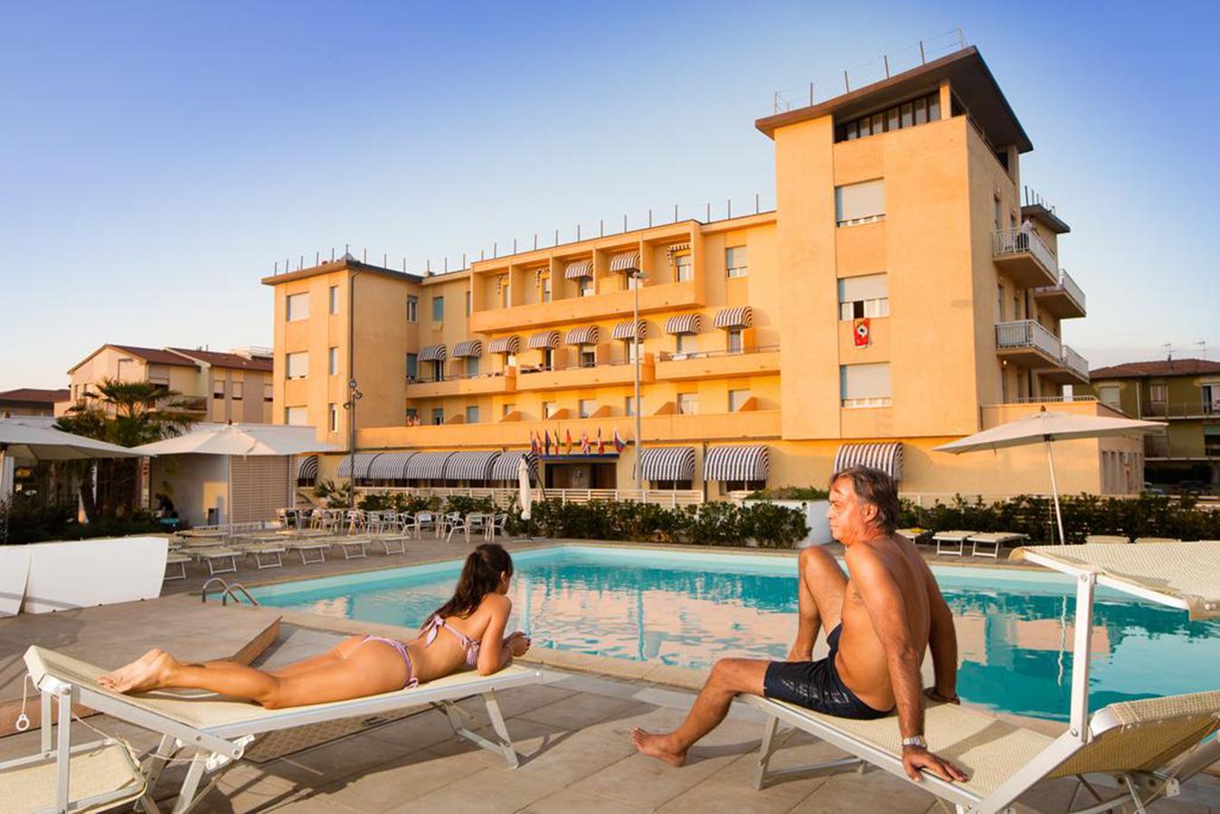 Hotel Stella Marina Marina di Cecina Exterior photo