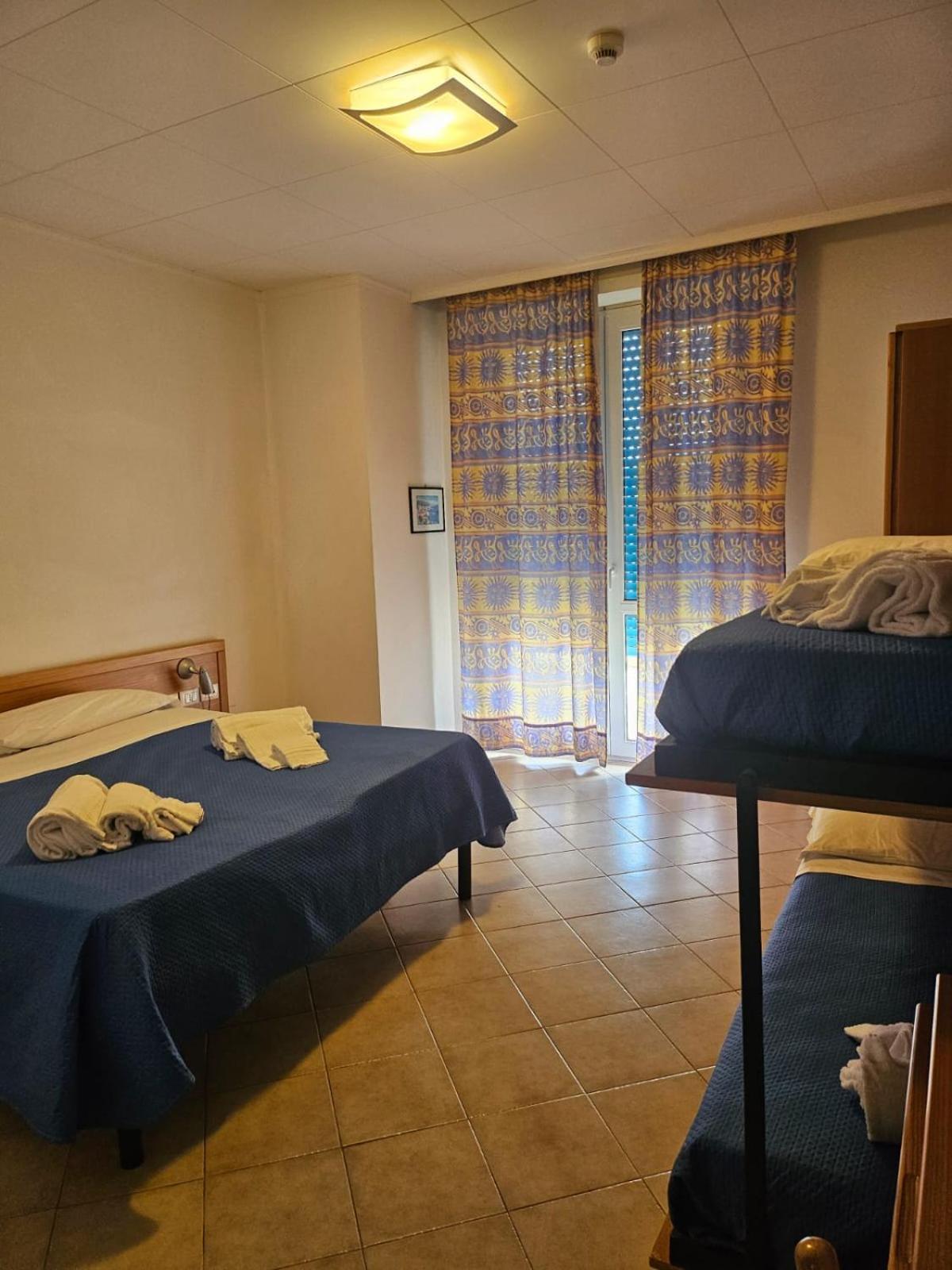 Hotel Stella Marina Marina di Cecina Exterior photo
